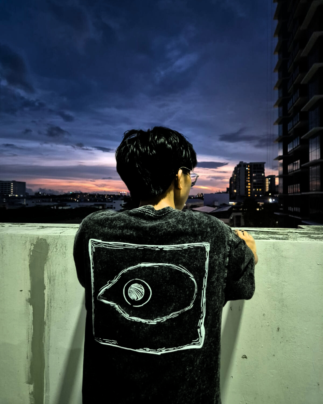 "Boxed Bird" TEE SHIRT (PREORDER)